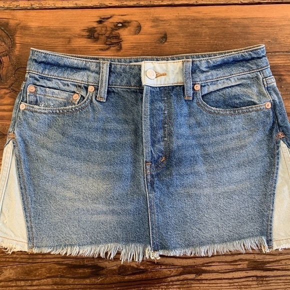 Free People WE THE FREE PATCHED DENIM MINI SKIRT size 26 - Picture 10 of 12